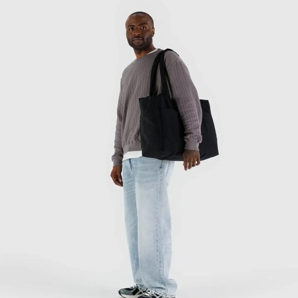 Baggu Cloud Carry-On Black Washable Nylon Packable Travel Bag - Picture 3 of 3